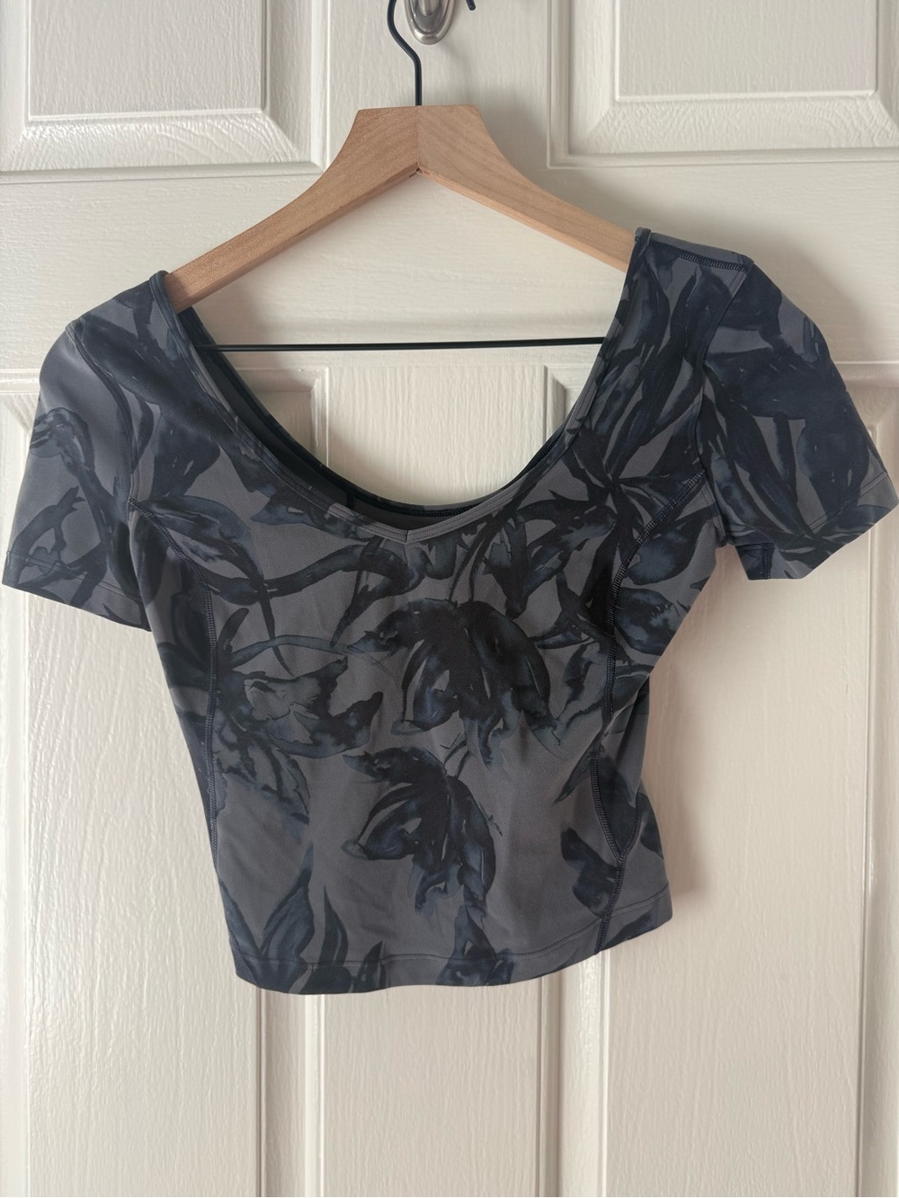 Lululemon crop